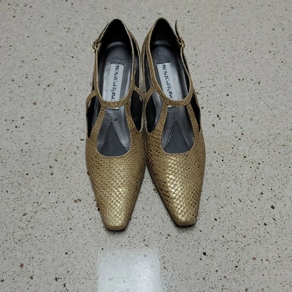 Alfonzo & Franco Golden Beige scale pattern shoes